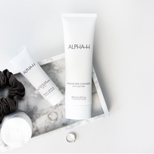 Afbeelding in Gallery-weergave laden, Balancing Cleanser